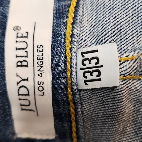 Judy Blue V Waist Band High Rise Straight Fit Jeans - Picture 7 of 10